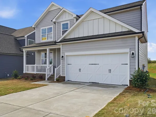 1865 Barksdale Rd, Sherrills Ford, NC 28673