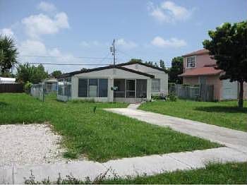 1st image of 1371 NE 179th St