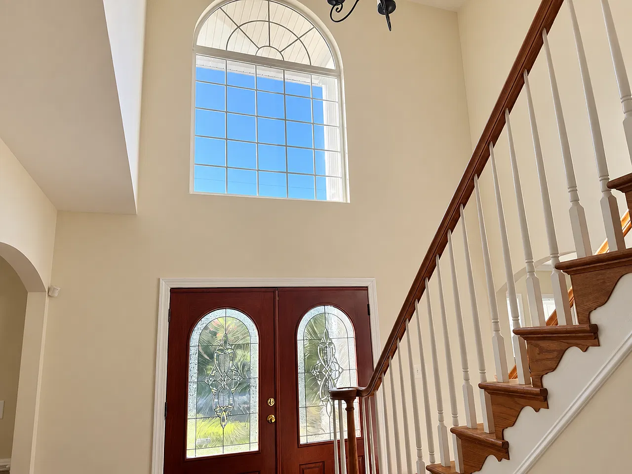 4 bed, 4196 sqft, $4,200 — Photo 4