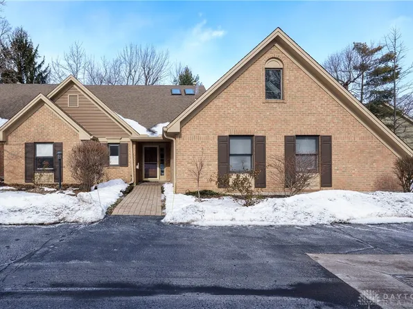 527 Cottingwood Ct, Dayton, OH 45429