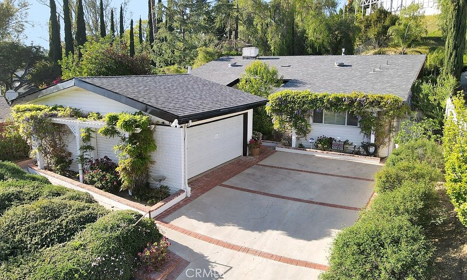 1st image of 4611 Galendo St