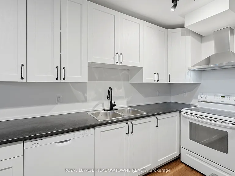 2718 Bovaird Dr W #BASEMENT — Photo 16