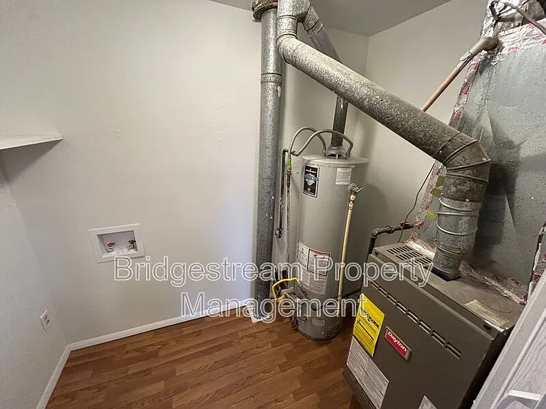 1901 Hazel Ave #2C — Photo 9