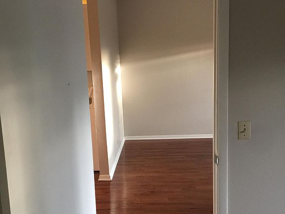 5th image of 2134 Fairfax Ave APT D9