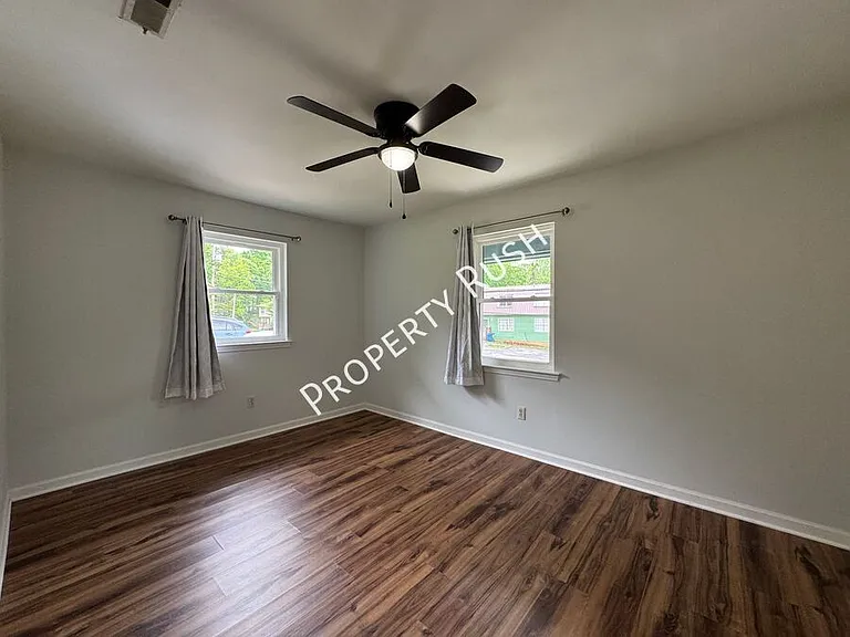8740 Millard Lee Ln #8740 — Photo 16