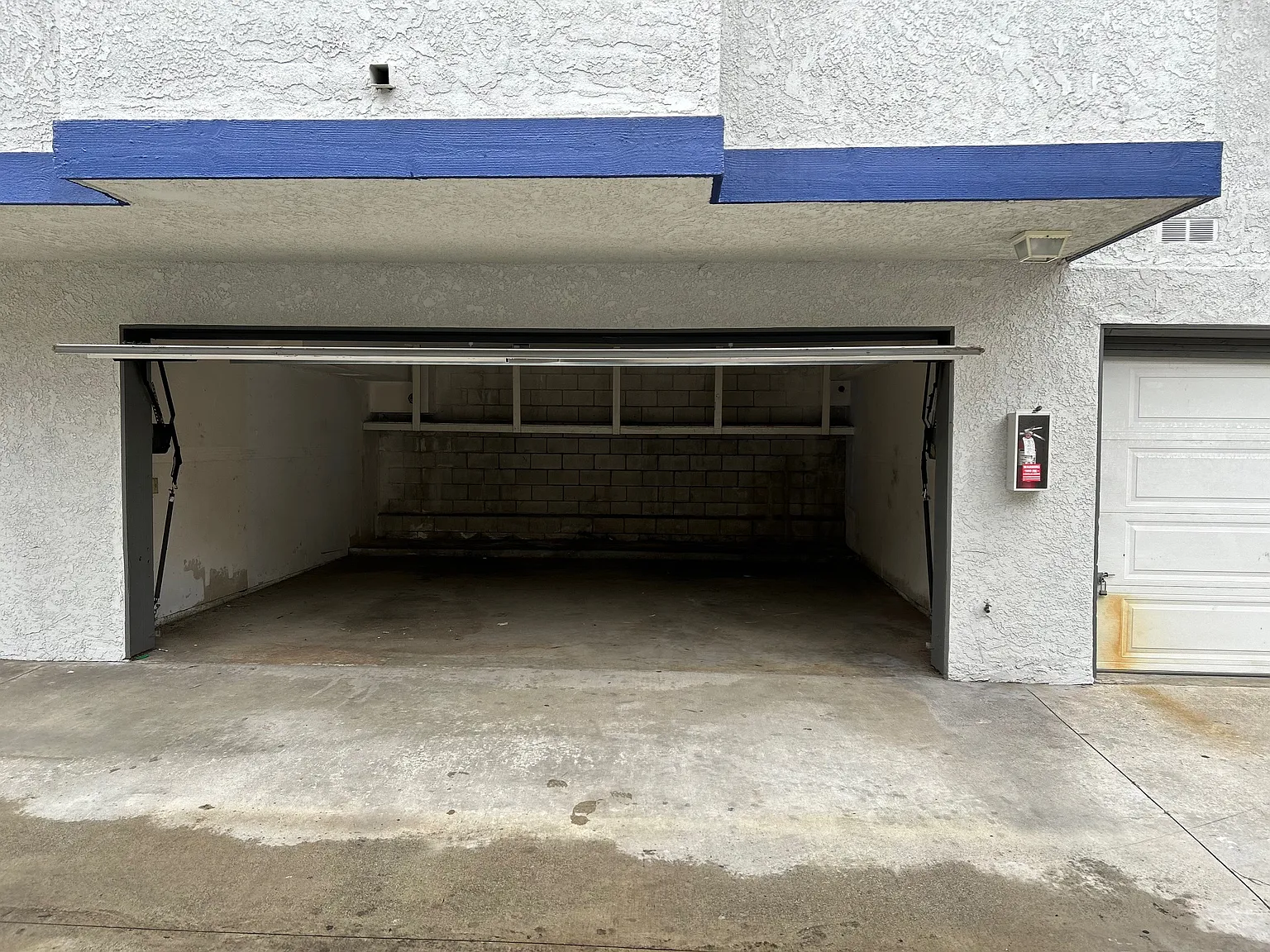 2 bed, 900 sqft, $2,450 — Photo 3
