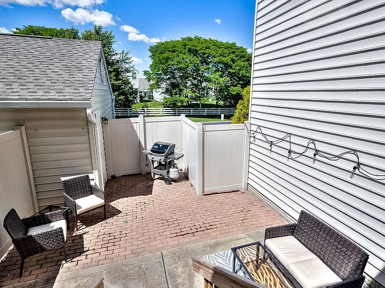7236 Colonial Affair Dr — Photo 30