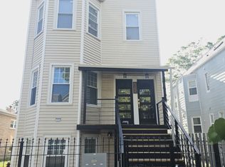 2820 N Ridgeway Ave APT B, Chicago, IL 60618