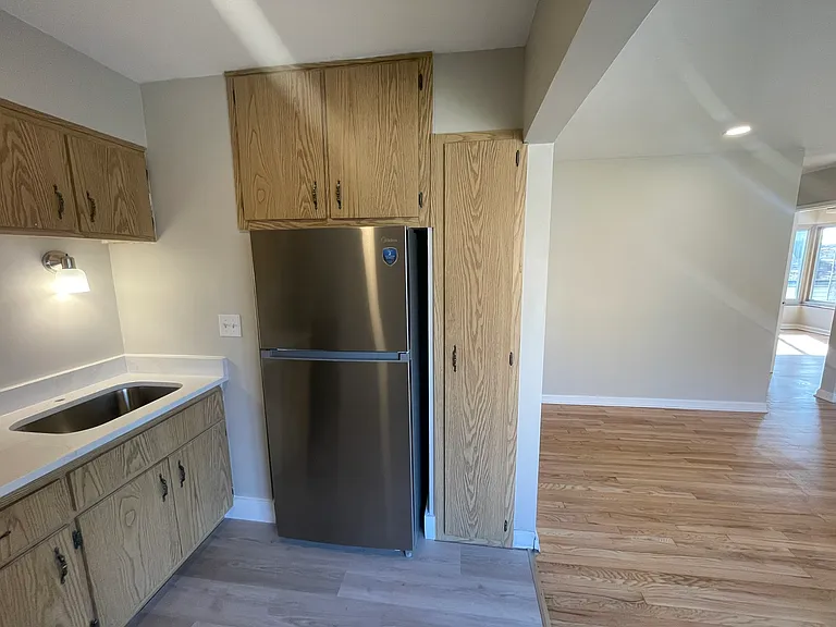 18953 Hilliard Blvd #4 — Photo 9
