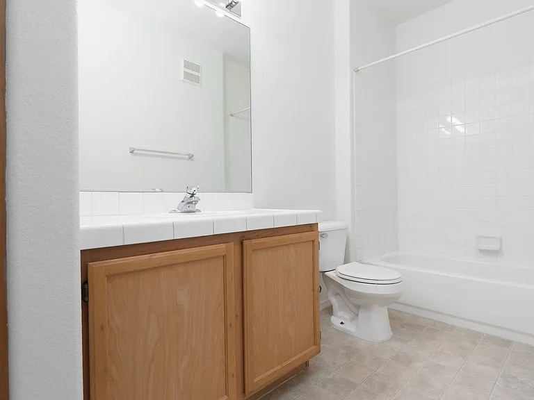 1050 E Cactus Ave #1101 — Photo 9