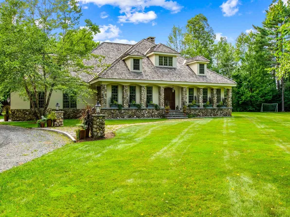 44 Buker Way, New London, NH 03257