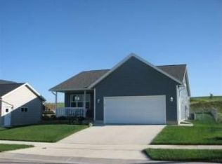 6230 51st St NW, Rochester, MN 55901