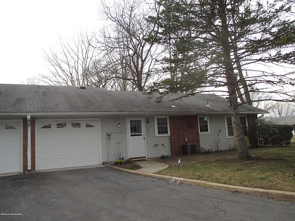 2nd image of 429A Chatham Ct