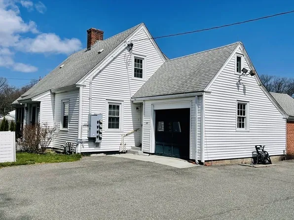 404 Southwick Rd, Westfield, MA 01085