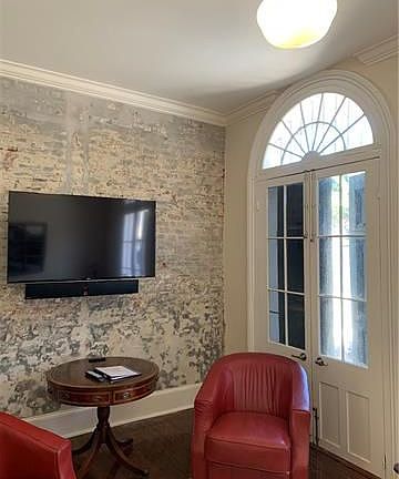 4th image of 724 Governor Nicholls St #F