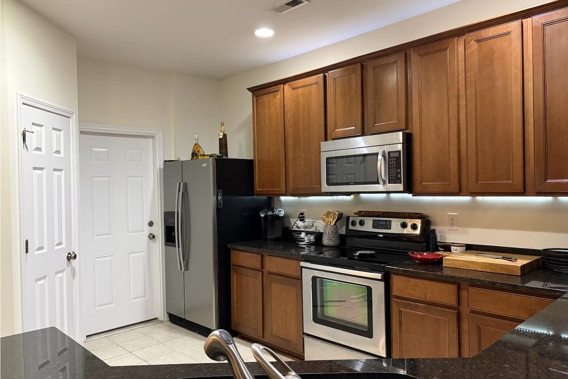 next background image