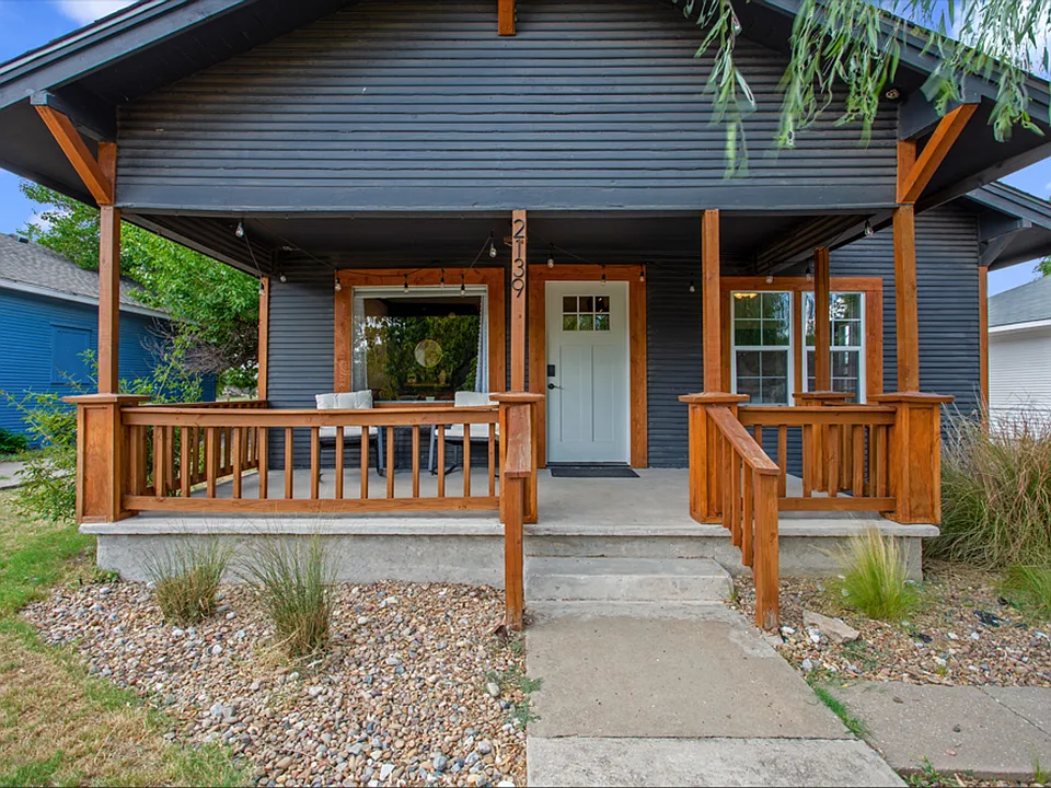 2139 NW 13th St