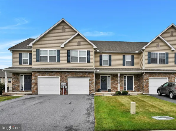 359 Mount Olive Ln, Ephrata, PA 17522
