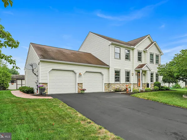 27 Manor Cir #L-0035, Palmyra, PA 17078