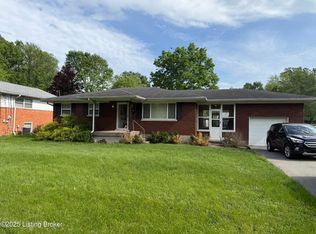 1862 Lynn Lea Rd, Shively, KY 40216