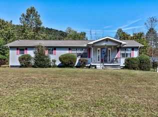 134 Fall Branch Ln, Jellico, TN 37762