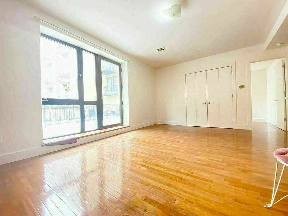 1st image of 176 Scholes St #1K
