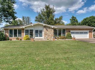 8166 Beech Dr, Newburgh, IN 47630