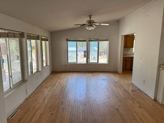 3rd image of 4138 Ben Hur Rd