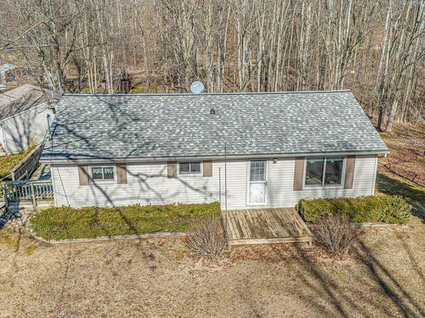 12850 Pennington Ave NE, Cedar Springs, MI 49319