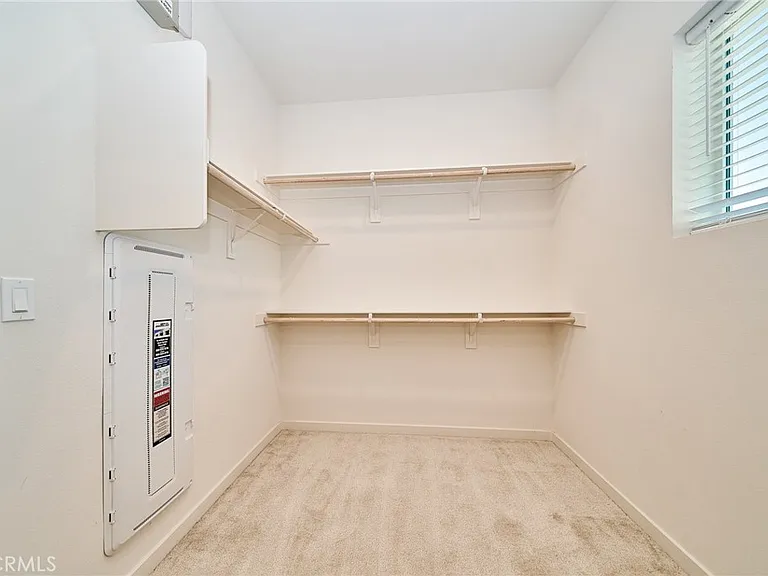 2622 E Embry Ln — Photo 44