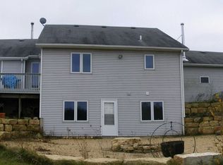 1425 Banner Rd, Hollandale, WI 53544