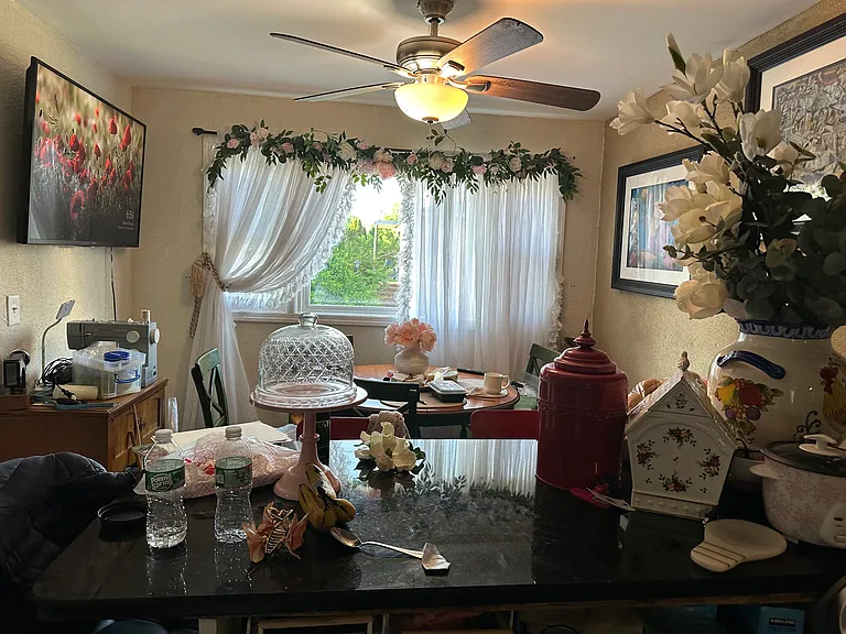 270 N One Street Ave — Photo 21