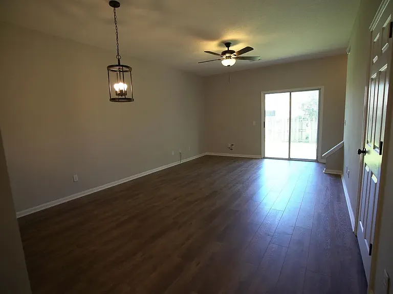 589 Scrub Jay Dr — Photo 12
