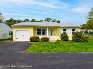 23 Chelsea Dr, Whiting, NJ 08759