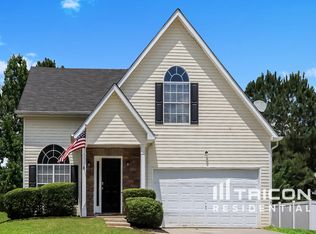 1398 Pebble Ridge Ln, Hampton, GA 30228