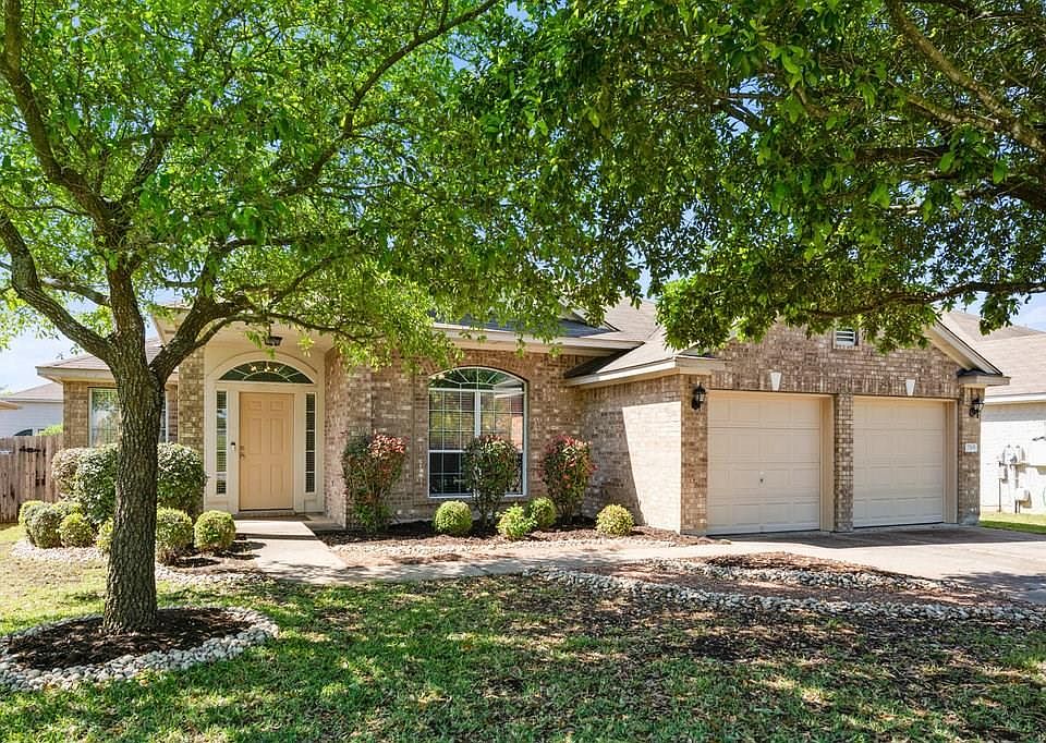 1st image of 3765 Rod Carew Dr