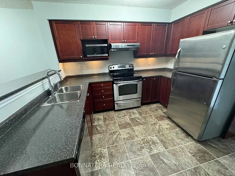1350 Main St E #112 — Photo 4