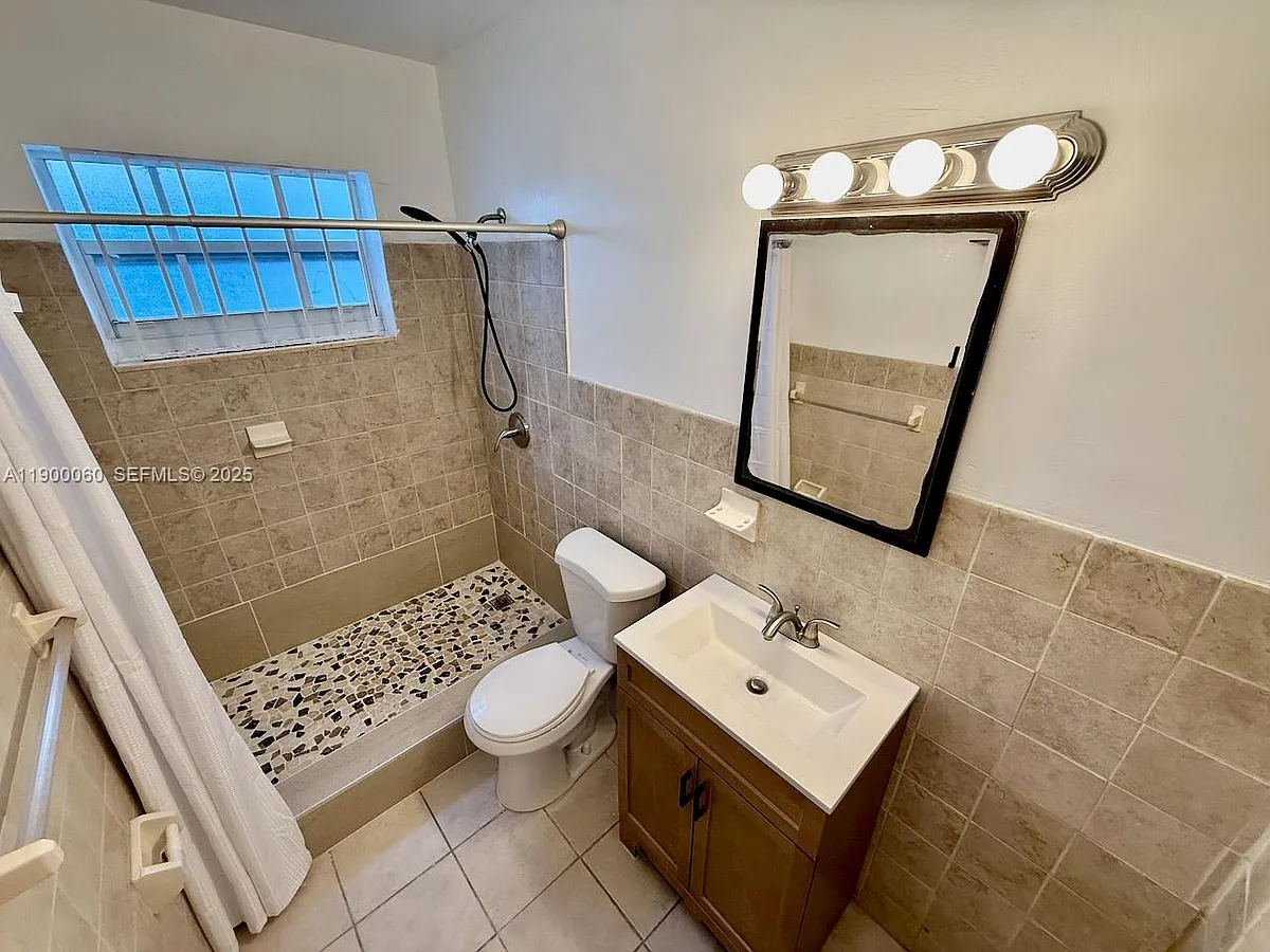Building Photo - 8000 Tatum Waterway Dr #1