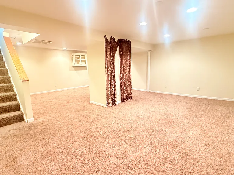 10865 Lemarie Dr — Photo 17
