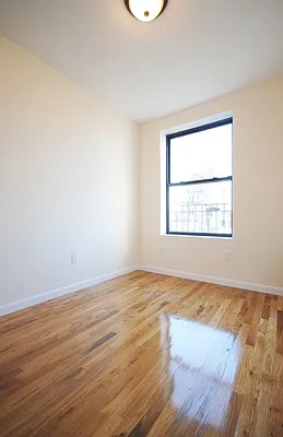 Rented by Bold New York | media 50