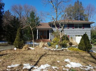 23 Rusco St, Huntington, NY 11743