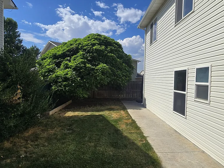 2823 Village Park Dr — Photo 26