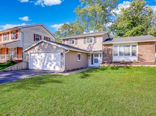 17548 Chestnut Ave, Country Club Hills, IL 60478