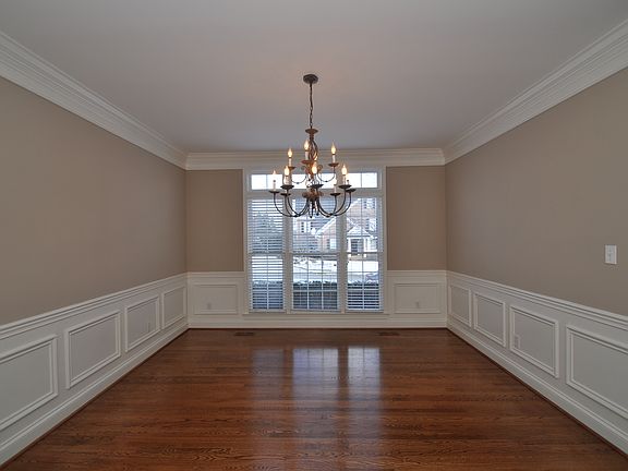 4th image of 1512 Mont Cove Blvd
