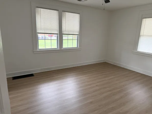 3015 Oakland Blvd NW APT A, Roanoke, VA 24012