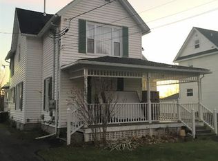 26 Fruit St, Perry, NY 14530