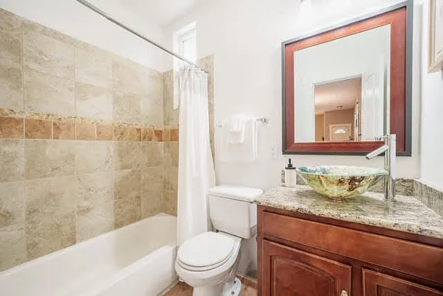 654 Elati St — Photo 28