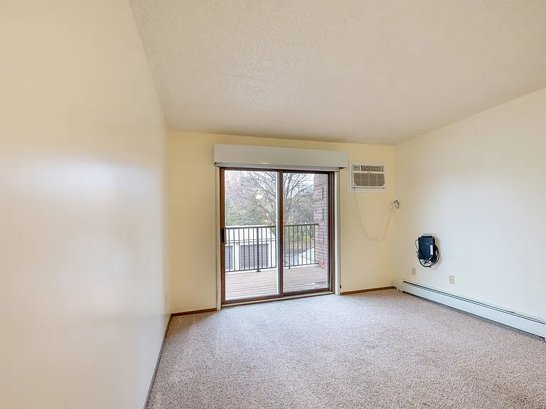 Spruce Pointe — Photo 12