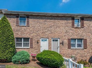 632 Gates Ln, Enola, PA 17025