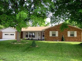3520 Heritage Rd, Columbus, IN 47203